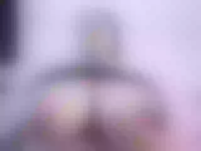Live sex webcam photo for ellenb1 #278264832