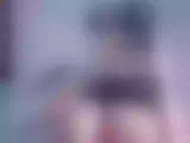 Live sex webcam photo for ellenb1 #290145520