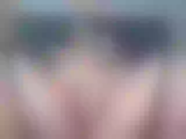 Live sex webcam photo for ellenb1 #290754487