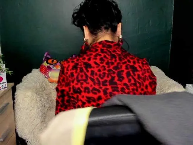 Live sex webcam photo for ellenheart #276143283