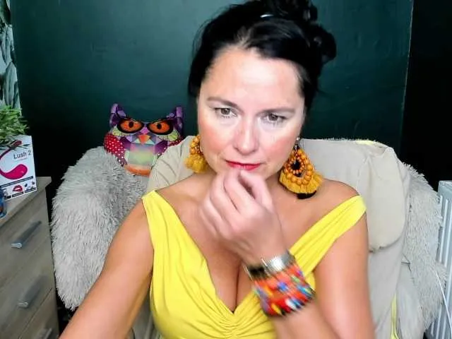 Live sex webcam photo for ellenheart #276290308