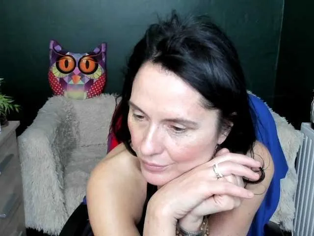 Live sex webcam photo for ellenheart #277262369