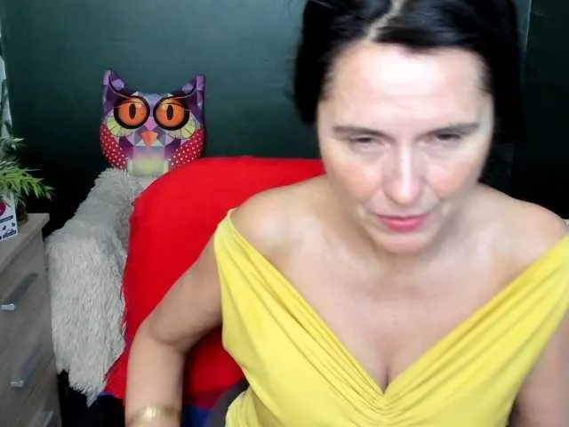 Live sex webcam photo for ellenheart #277325515