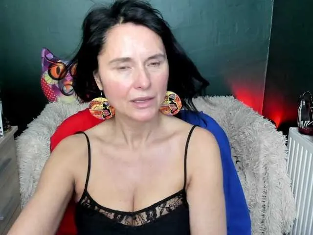 Live sex webcam photo for ellenheart #277541288