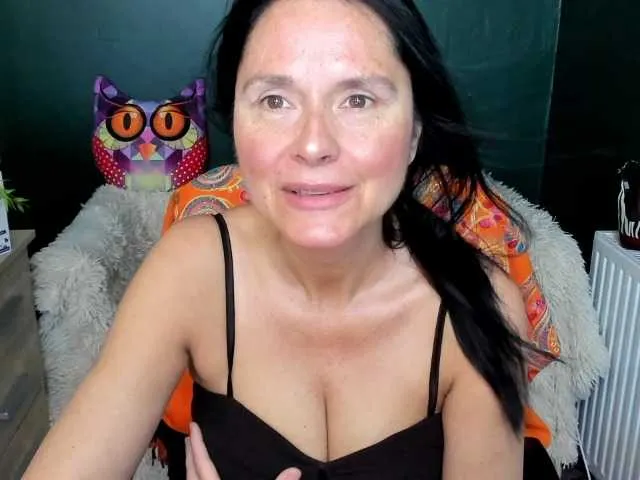 Live sex webcam photo for ellenheart #277911054