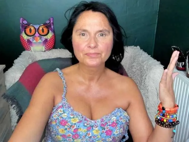 Live sex webcam photo for ellenheart #288883945