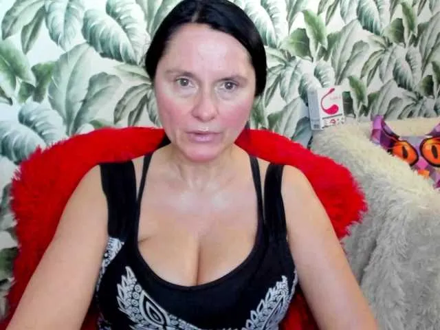 Live sex webcam photo for ellenheart #290624719