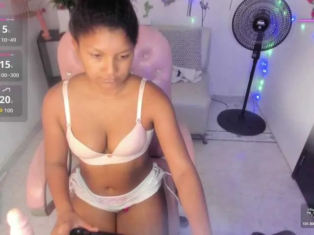 Live sex webcam photo for elly-willis #291799052