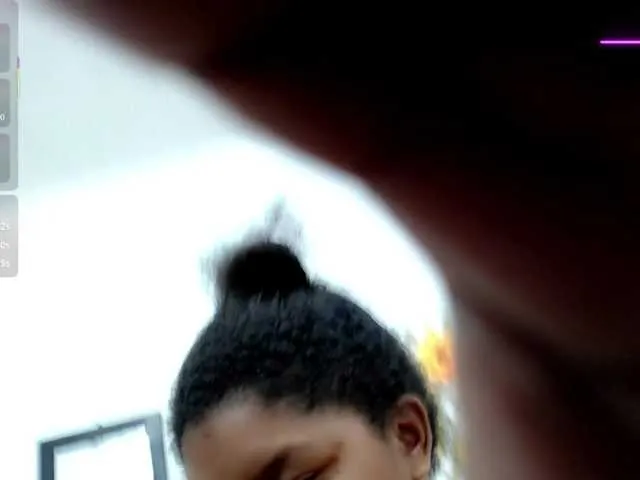 Live sex webcam photo for elly-willis #291976740