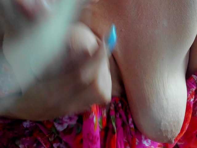 Live sex webcam photo for elsiemack #276009033