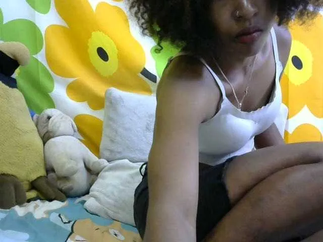 Live sex webcam photo for elylah #276066748