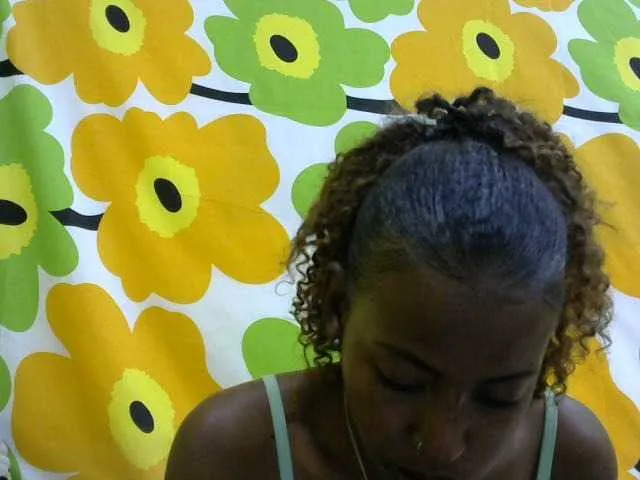Live sex webcam photo for elylah #276079812