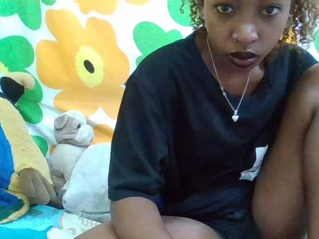 Live sex webcam photo for elylah #276088869