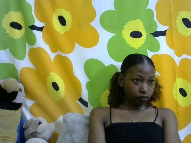 Live sex webcam photo for elylah #276105087