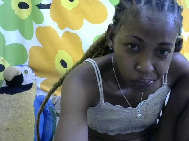Live sex webcam photo for elylah #276116119