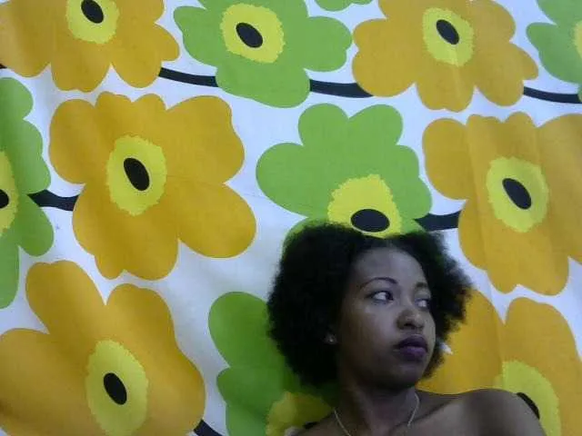 Live sex webcam photo for elylah #276152910