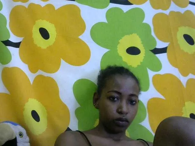 Live sex webcam photo for elylah #276205642