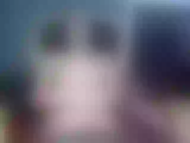 Live sex webcam photo for emiily-69 #278052947