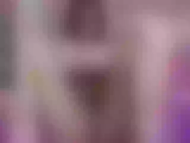 Live sex webcam photo for emiily-69 #278096464