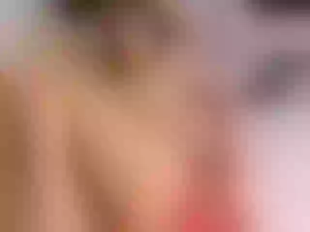 Live sex webcam photo for emiily-69 #279916609