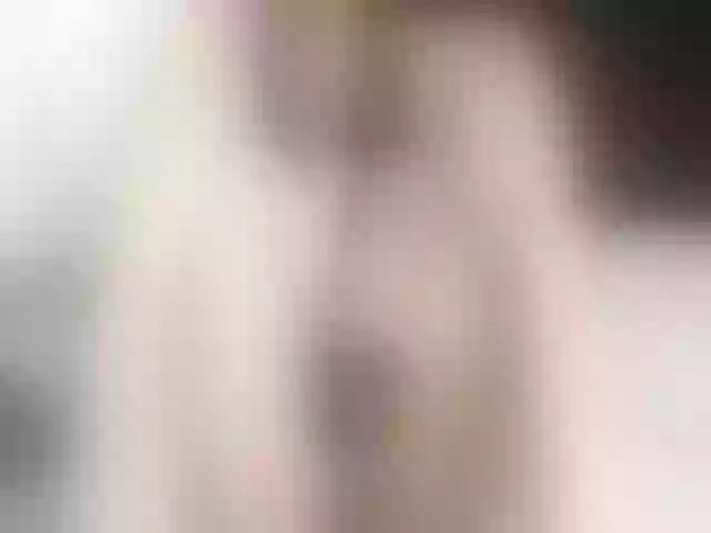 Live sex webcam photo for emiily-69 #280696287