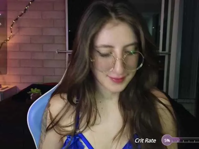 Live sex webcam photo for emiily-hvn #278145653