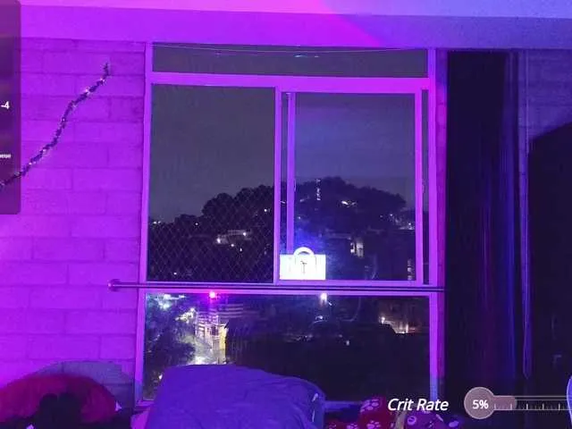 Live sex webcam photo for emiily-hvn #278184131