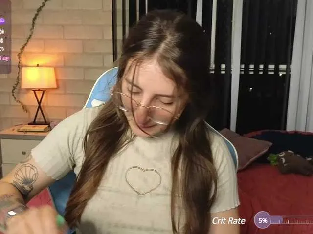 Live sex webcam photo for emiily-hvn #278262198