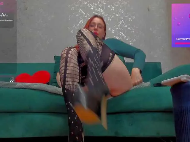 Live sex webcam photo for emilianna6666 #292553921