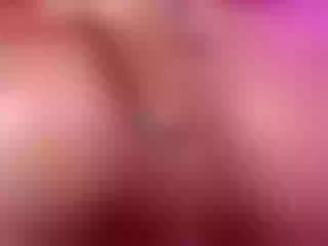 Live sex webcam photo for emiliclark #290826506