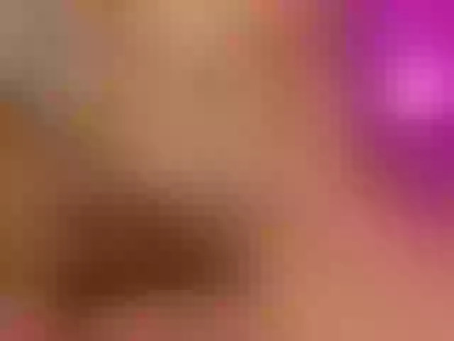 Live sex webcam photo for emiliclark #290924432