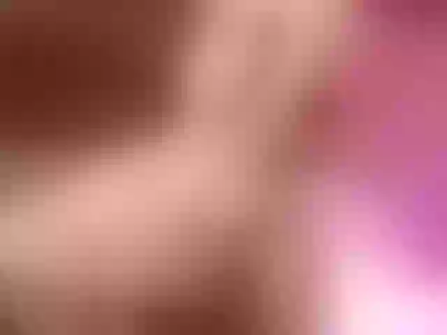Live sex webcam photo for emiliclark #290949680