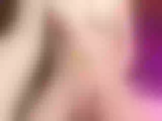 Live sex webcam photo for emiliclark #291478819