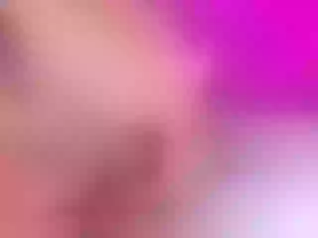 Live sex webcam photo for emiliclark #291817428