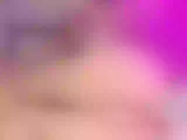 Live sex webcam photo for emiliclark #291829224