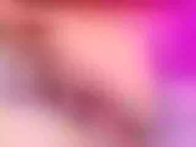Live sex webcam photo for emiliclark #291864816