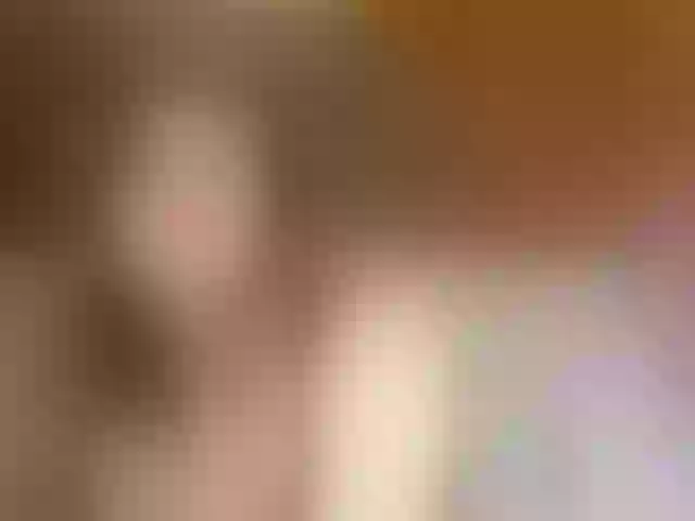 Live sex webcam photo for emiliclark #292006234