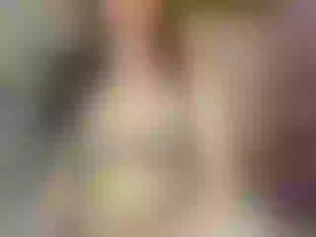 Live sex webcam photo for emiliclark #292025106