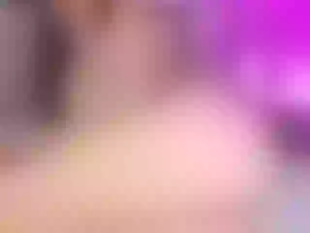 Live sex webcam photo for emiliclark #292072515