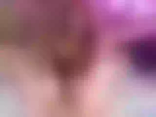 Live sex webcam photo for emiliclark #292100807