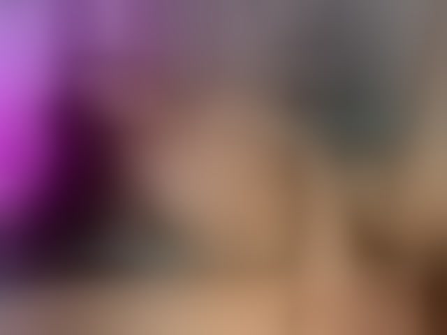 Live sex webcam photo for emiliclark #292391419