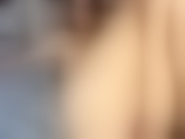 Live sex webcam photo for emiliclark #292427862