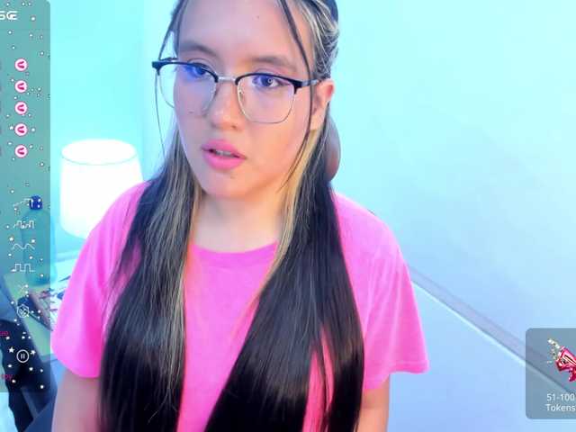 Live sex webcam photo for emily-5weet #277128288