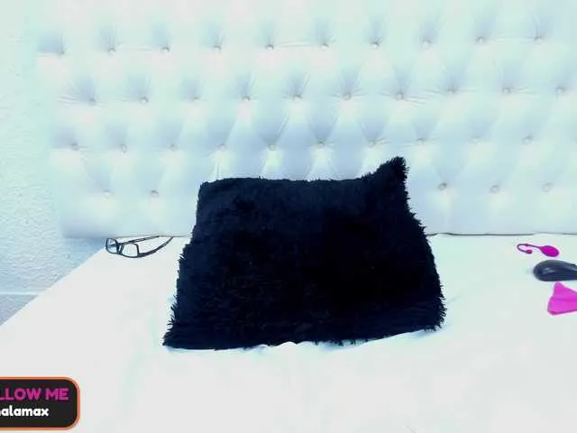 Live sex webcam photo for emily-Bennett #273959996