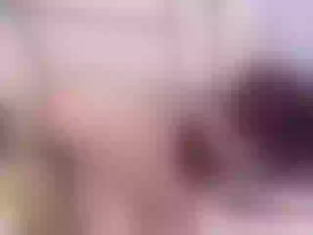 Live sex webcam photo for emily-addes #275680011