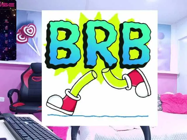 Live sex webcam photo for emily-petite- #274449988