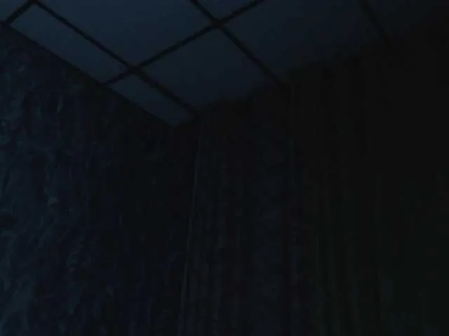 Live sex webcam photo for emily-saenz #275929788