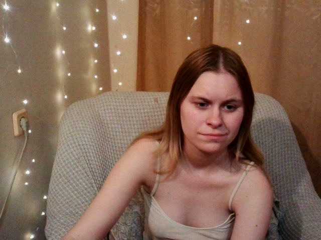 Live sex webcam photo for emily-shyx #276483584
