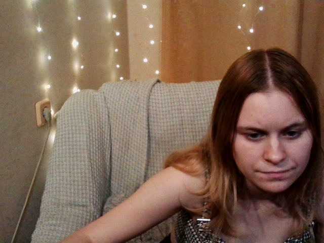 Live sex webcam photo for emily-shyx #276531523