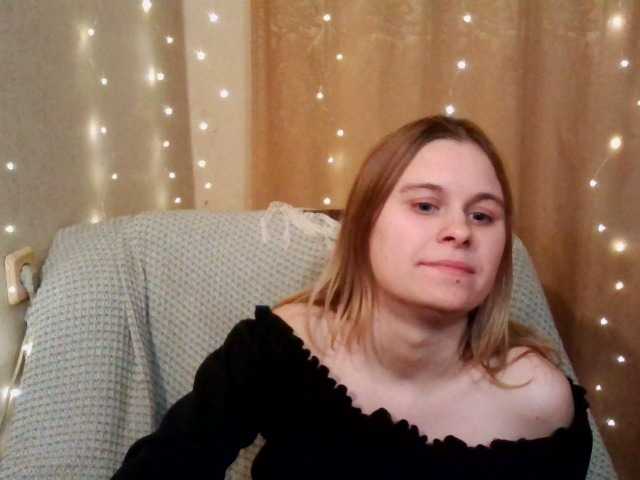 Live sex webcam photo for emily-shyx #276763195